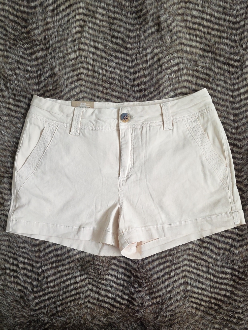 BKE Women's Cream Cotton Bermuda Shorts